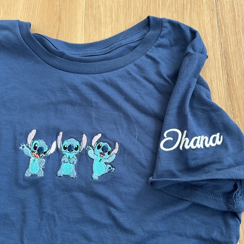 LILO & stitch tee - Picture 2 of 2